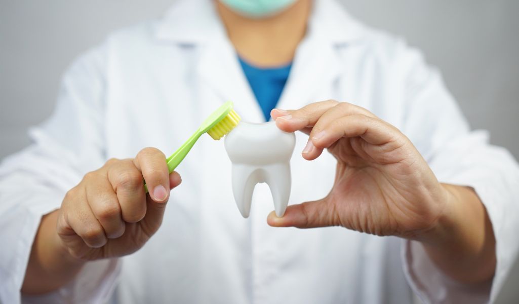 Essential Care for Long-Term Success of Your Dental Implants-Good Oral Hygiene