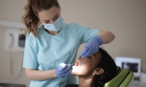 Read more about the article The Best Advantages of Going to a Local Invisalign Clinic